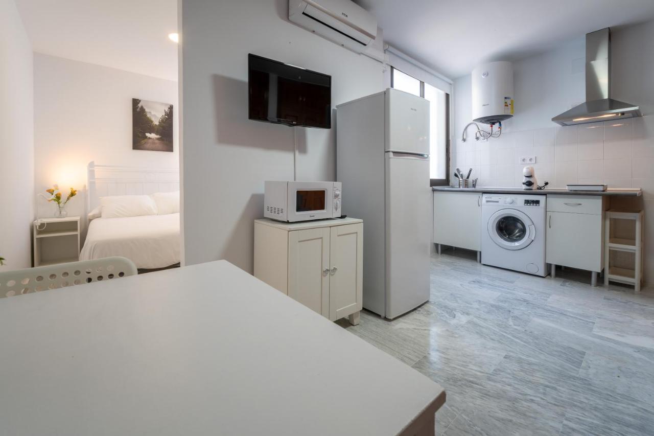 Conjunto De Apartamentos Antiguo Palacio Hotel Paris Huelva Exterior foto