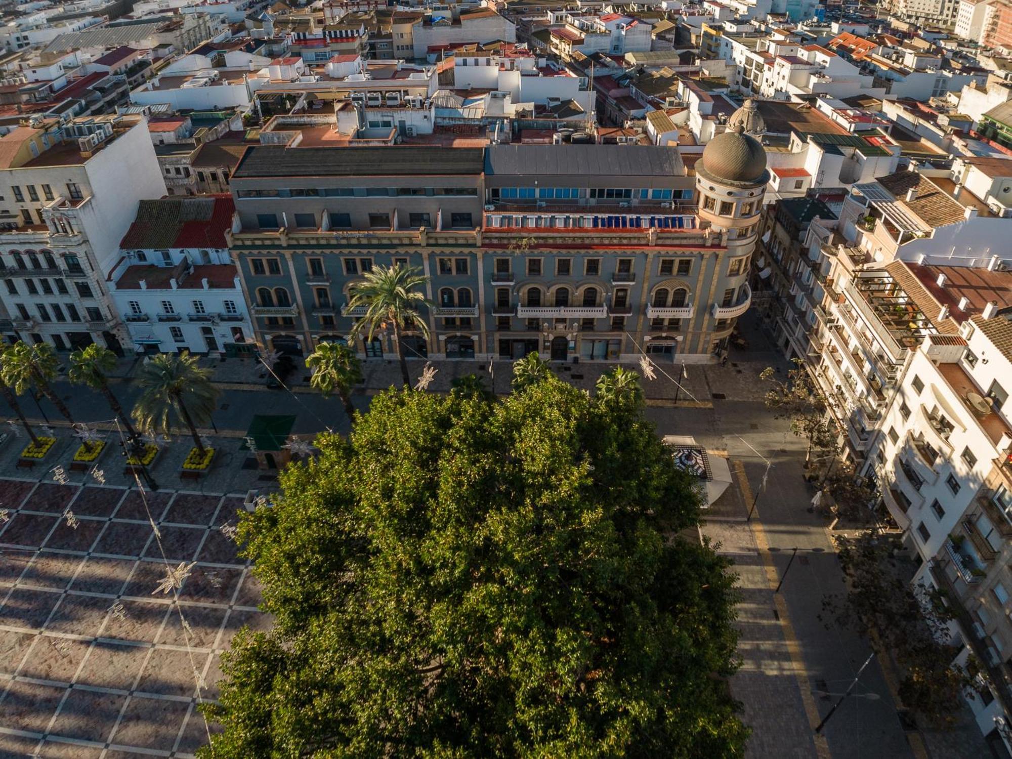 Conjunto De Apartamentos Antiguo Palacio Hotel Paris Huelva Exterior foto